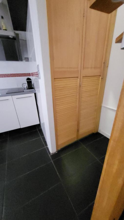 Maisonnette- Et A Cote Coule Riviere Holiday home Josselin