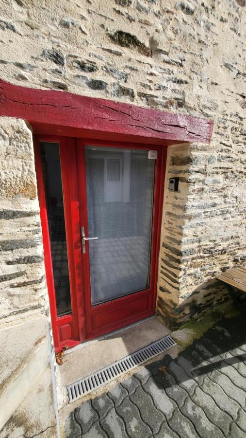 Maisonnette- Et A Cote Coule Riviere Holiday home *